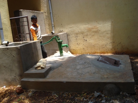 Hand pumps